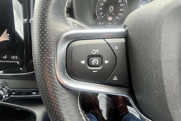 2021 Volvo XC40 Recharge Plug-In Hybrid