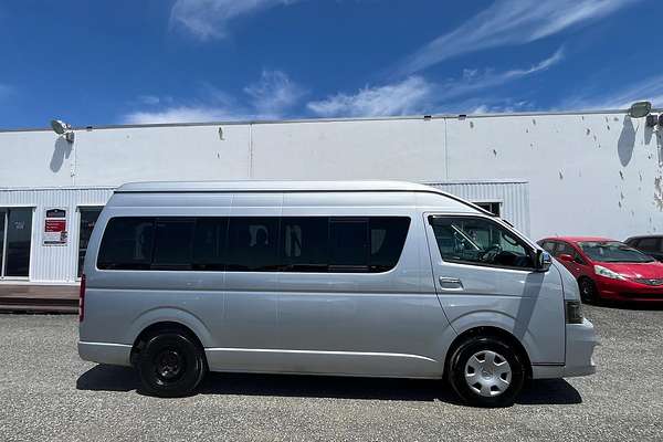 2011 Toyota Hiace Commuter Grand Cabin TRH224W