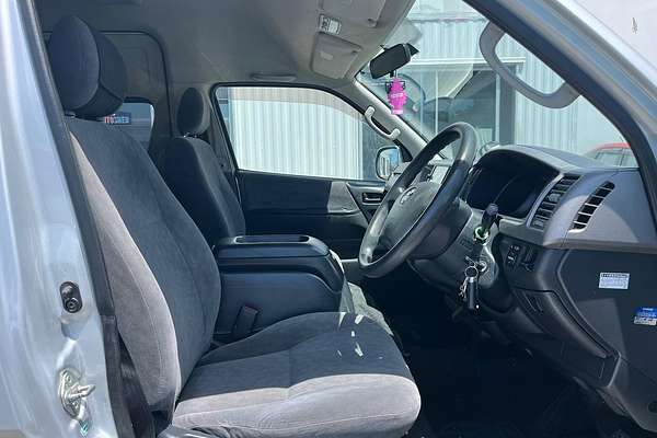 2011 Toyota Hiace Commuter Grand Cabin TRH224W