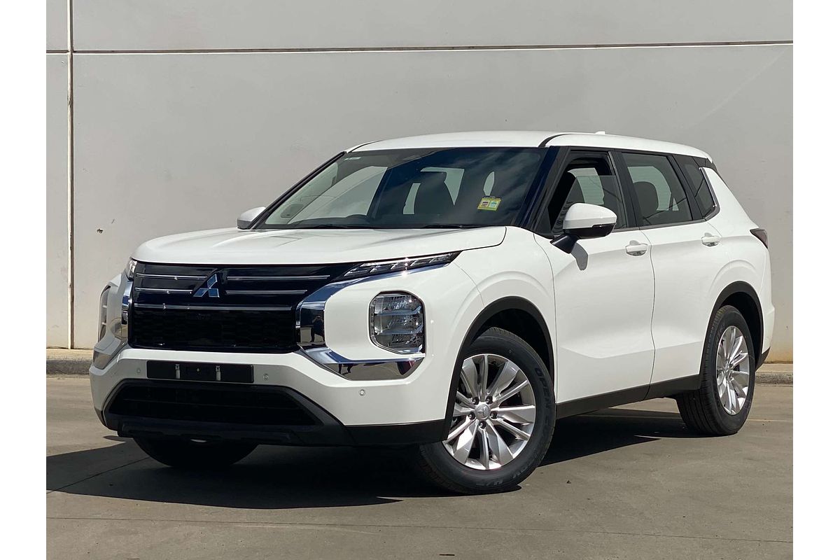 2025 Mitsubishi Outlander ES ZM