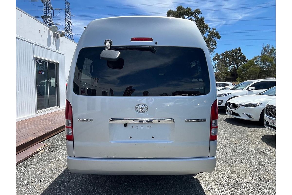 2011 Toyota Hiace Commuter Grand Cabin TRH224W