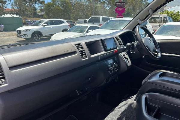 2011 Toyota Hiace Commuter Grand Cabin TRH224W