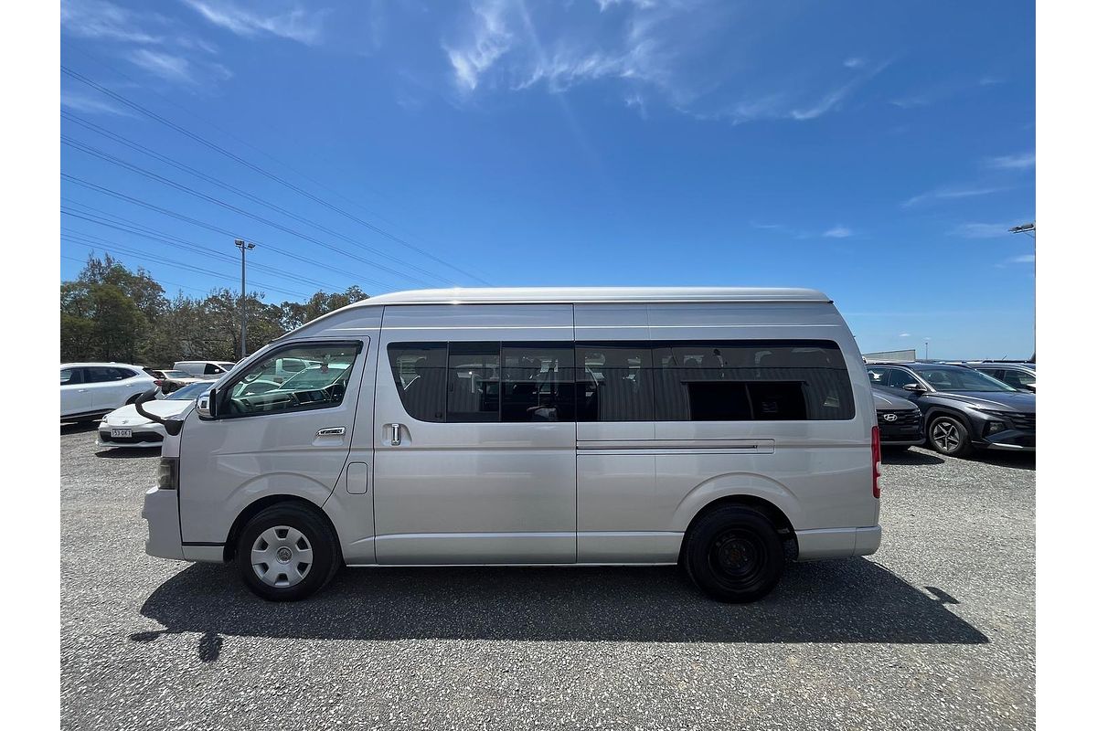 2011 Toyota Hiace Commuter Grand Cabin TRH224W