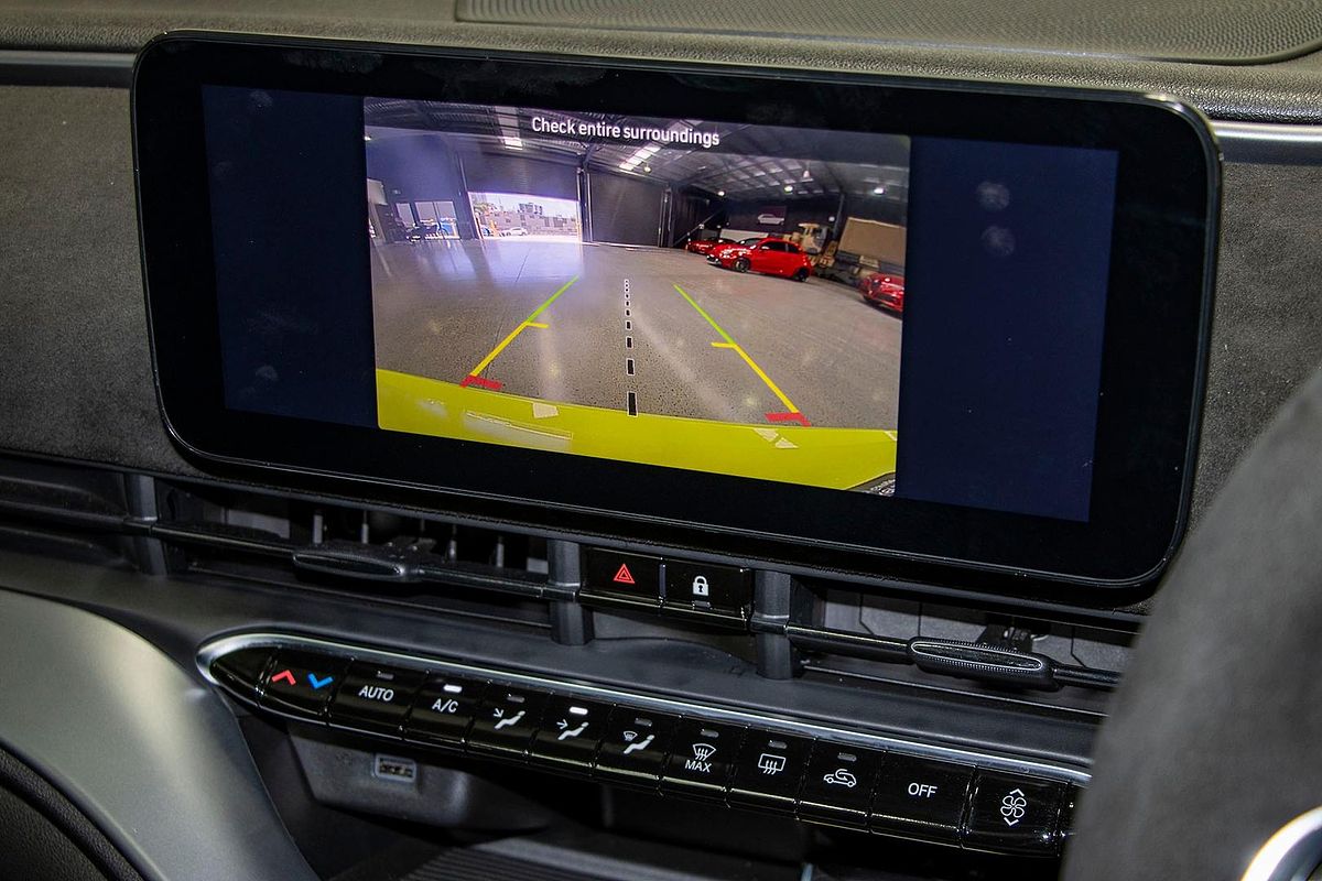 2023 Abarth 500e Scorpionissima