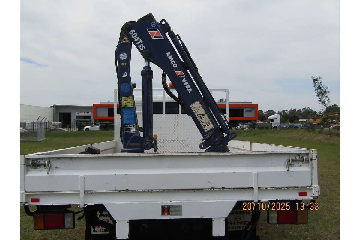 2011 Isuzu NPR 300 CREW NH 4x2