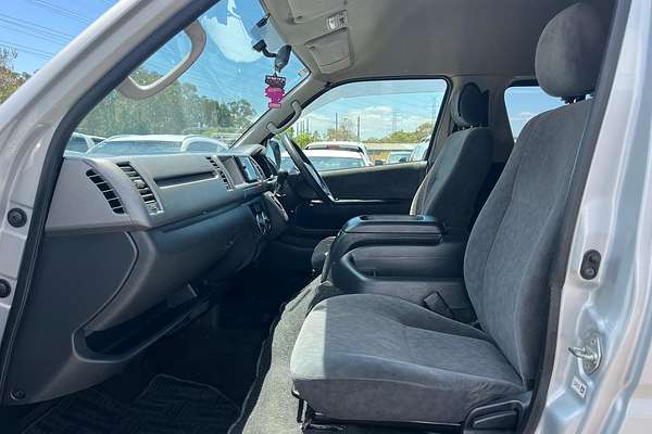 2011 Toyota Hiace Commuter Grand Cabin TRH224W