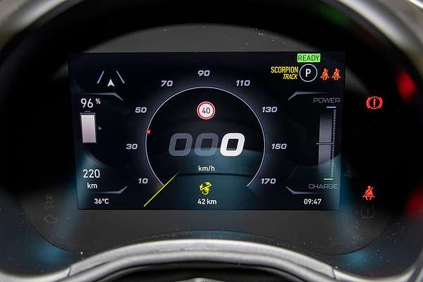 2023 Abarth 500e Scorpionissima