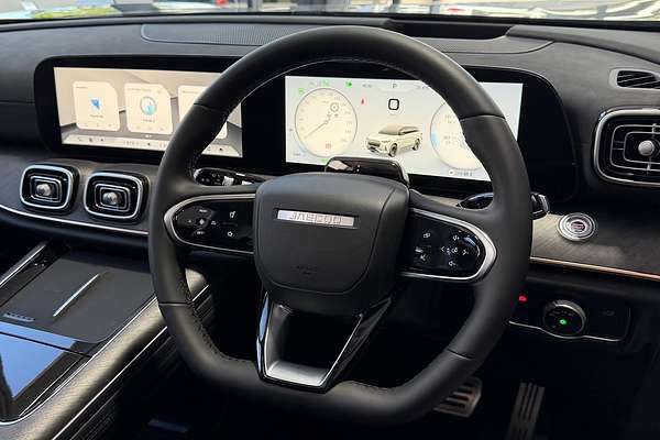 2025 Jaecoo J8 Track