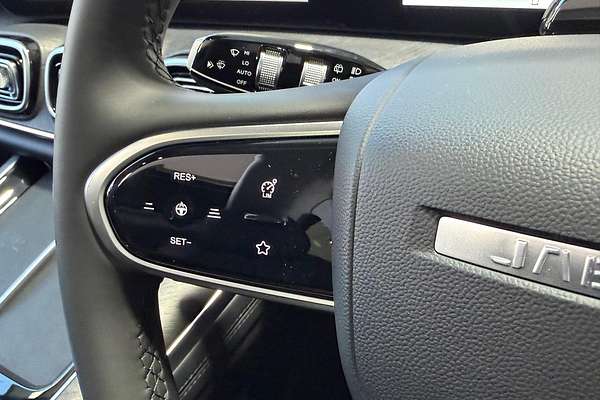 2025 Jaecoo J8 Track