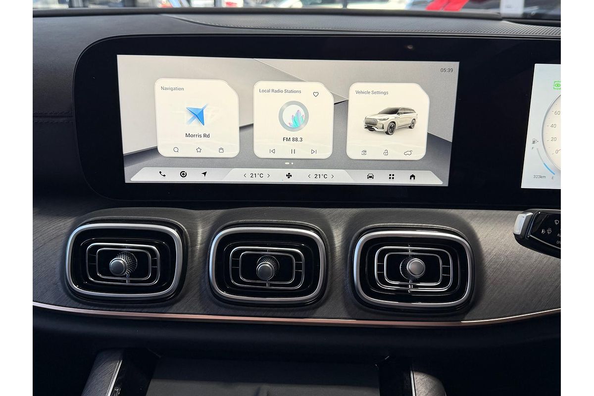 2025 Jaecoo J8 Track