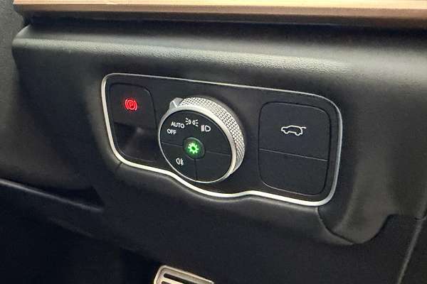 2025 Jaecoo J8 Track