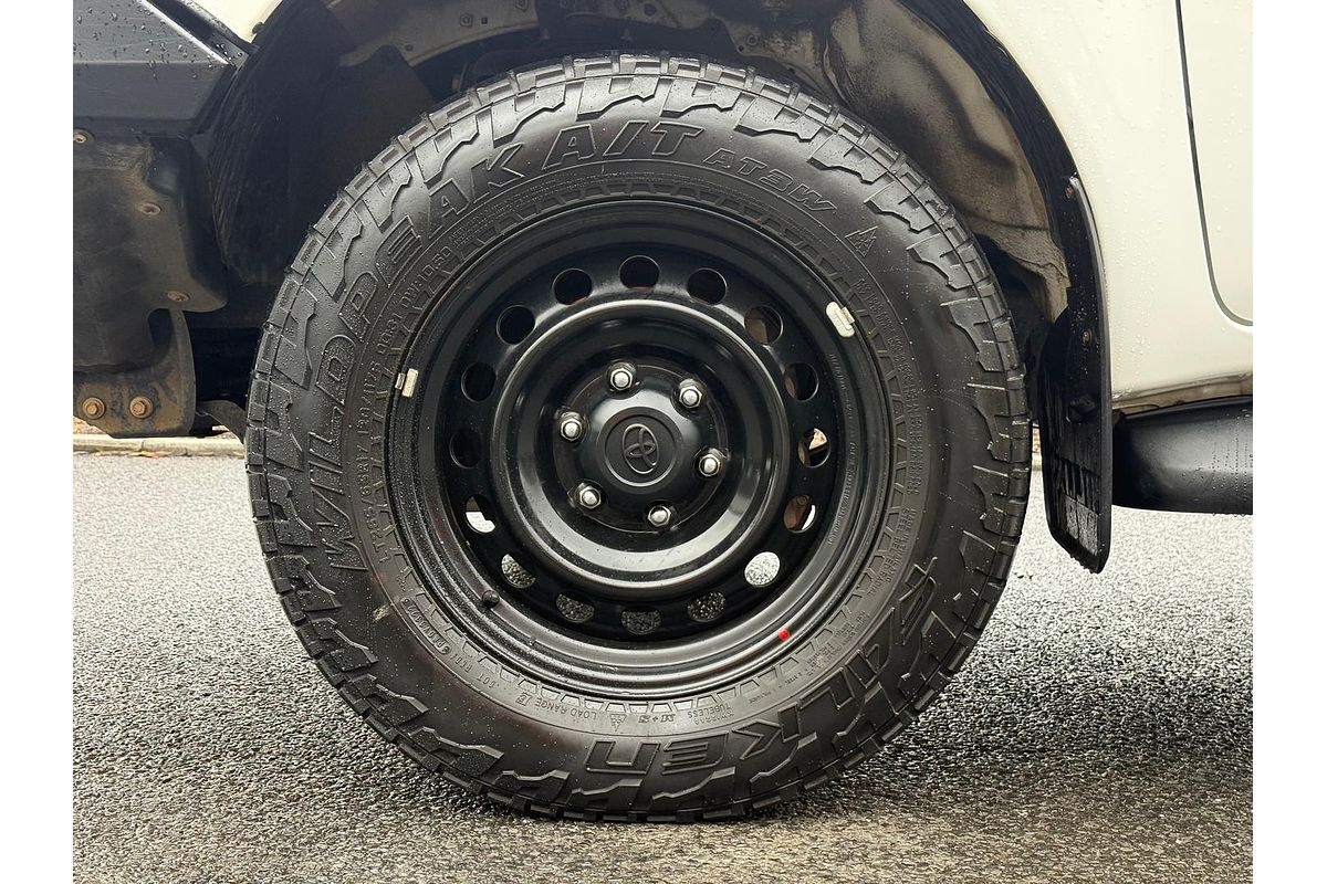 2018 Toyota Hilux SR GUN126R 4X4