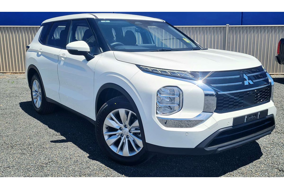 2025 Mitsubishi Outlander ES ZM