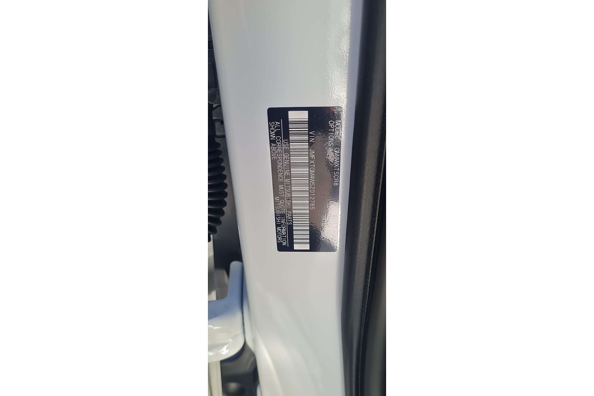 2025 Mitsubishi Outlander ES ZM