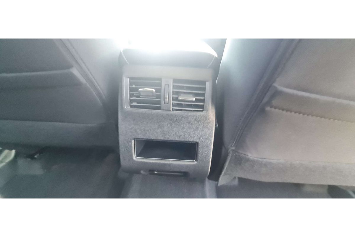 2025 Mitsubishi Outlander ES ZM