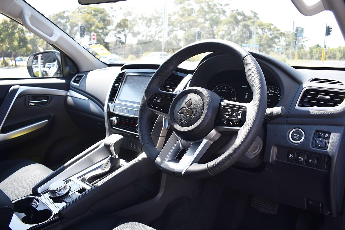 2024 Mitsubishi Pajero Sport GLX QG