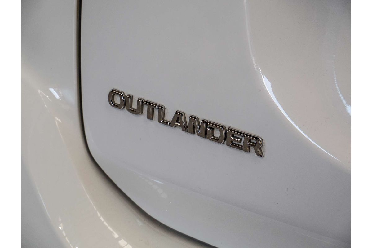 2020 Mitsubishi Outlander ES ZL