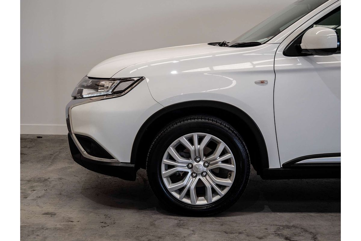 2020 Mitsubishi Outlander ES ZL