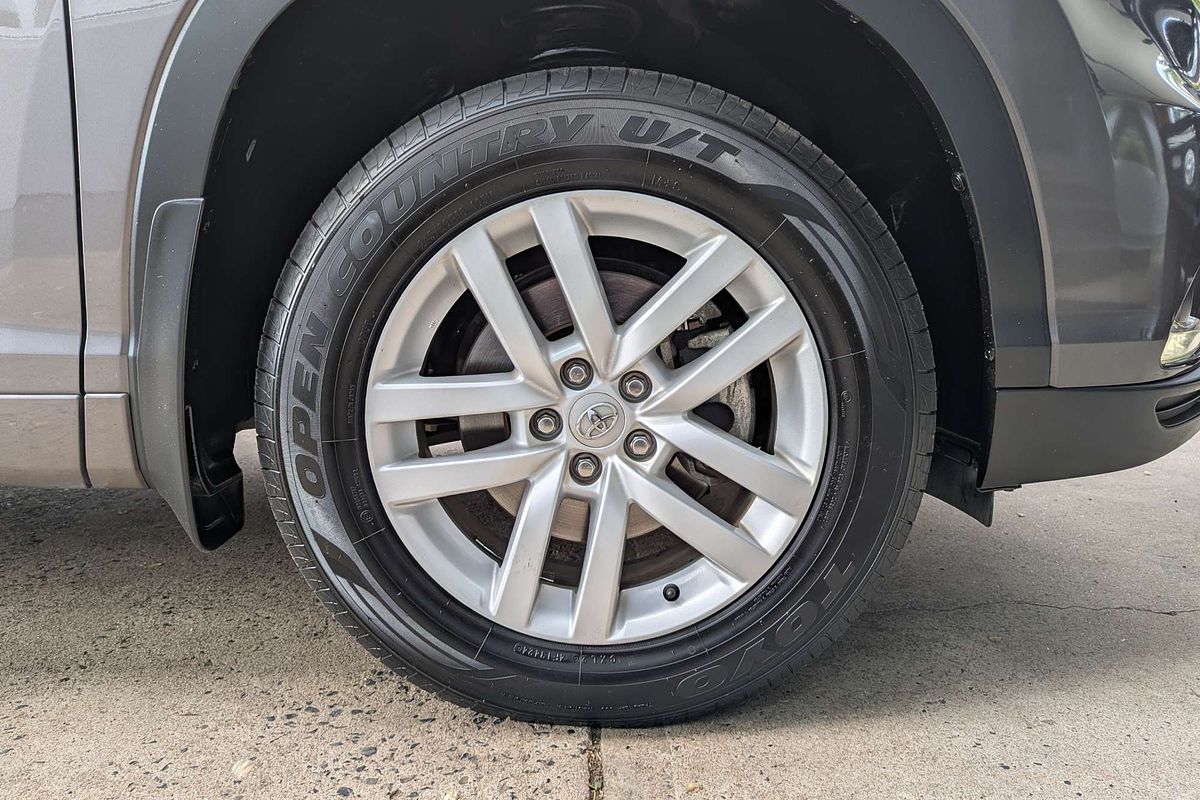 2015 Toyota Kluger GX GSU50R