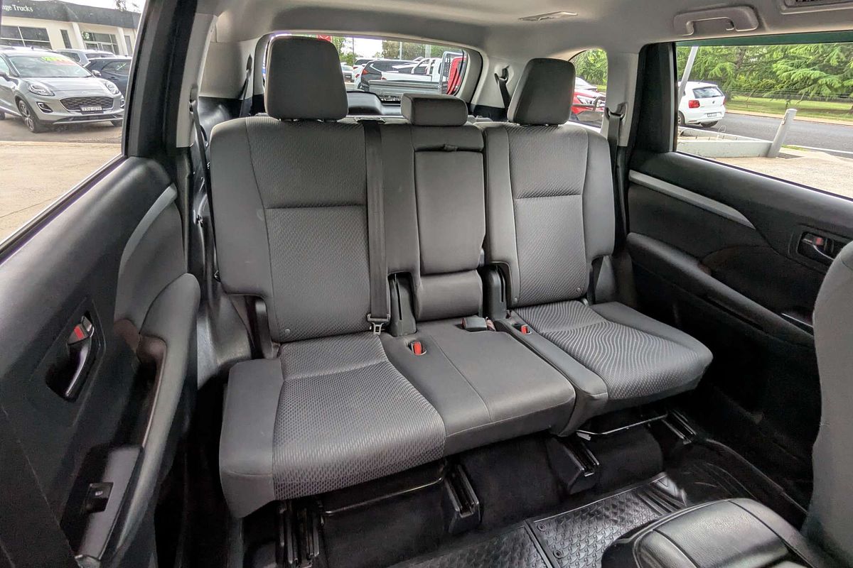 2015 Toyota Kluger GX GSU50R
