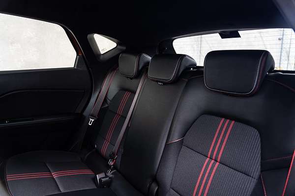 2023 Renault Captur R.S. Line XJB