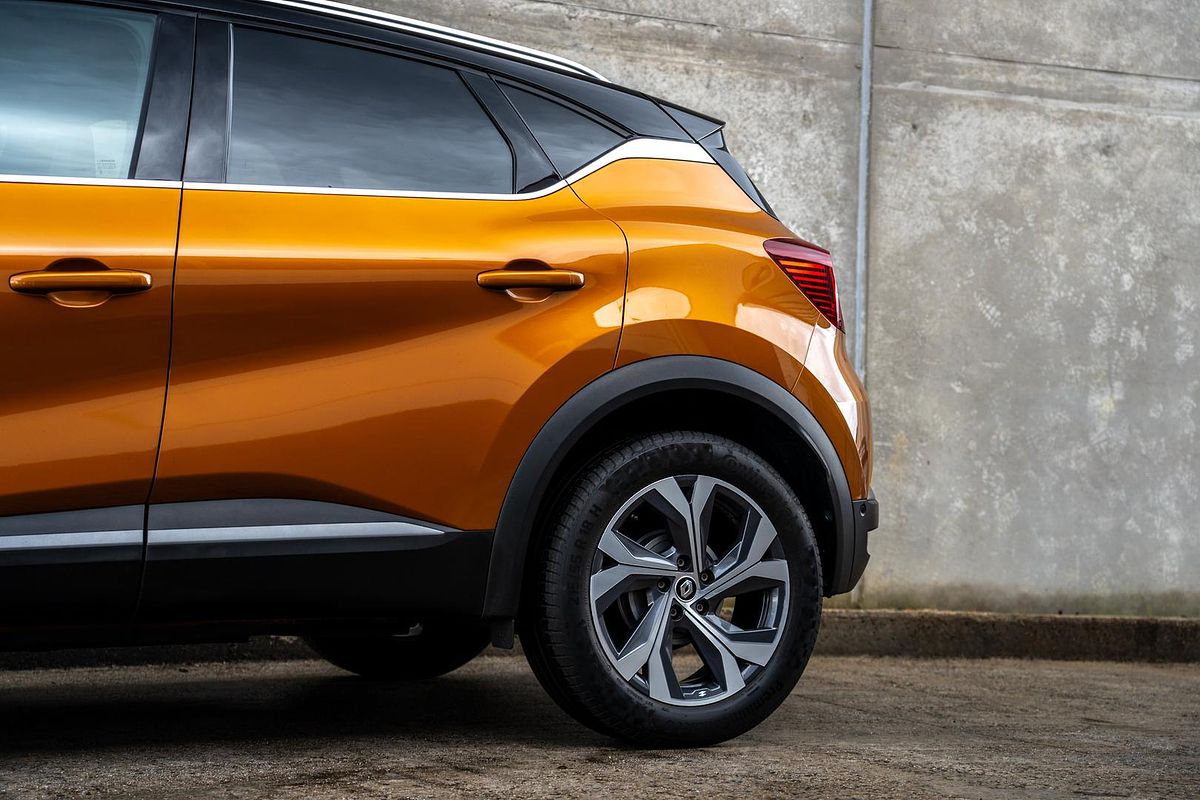 2023 Renault Captur R.S. Line XJB