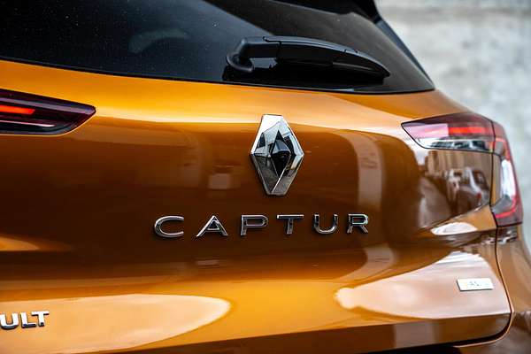 2023 Renault Captur R.S. Line XJB