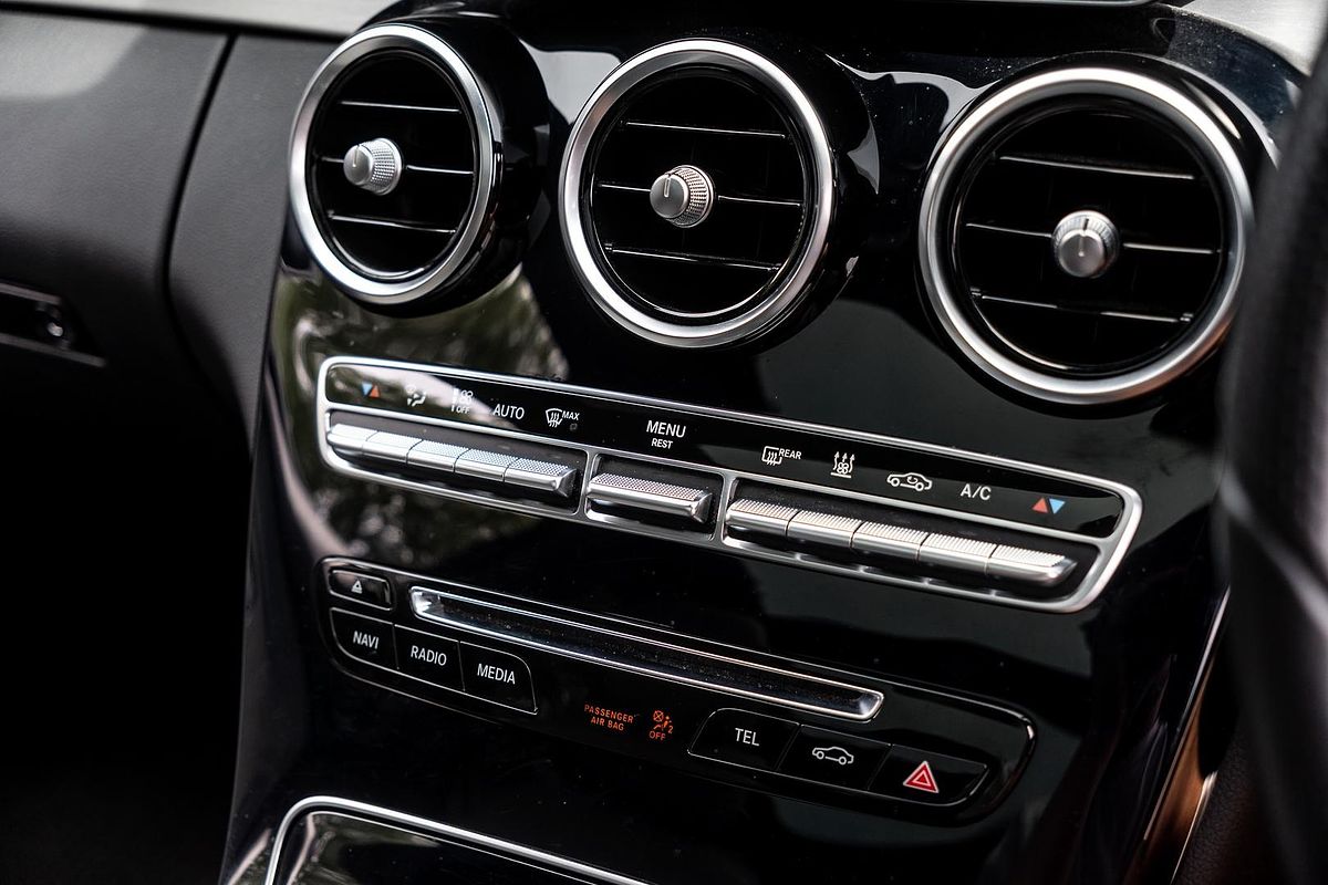 2015 Mercedes-Benz C-Class C350 e S205