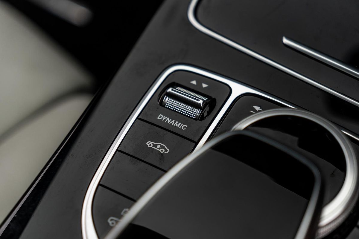 2015 Mercedes-Benz C-Class C350 e S205