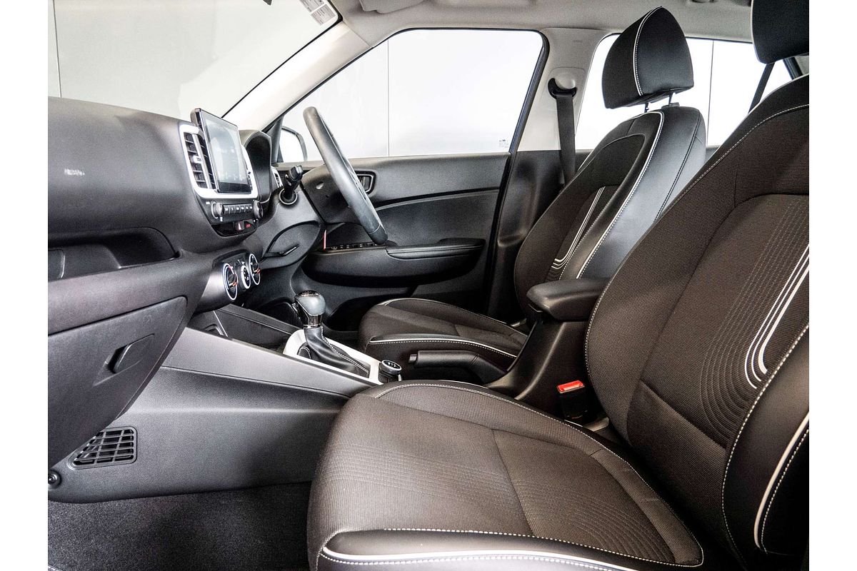 2023 Hyundai Venue Active QX.V5