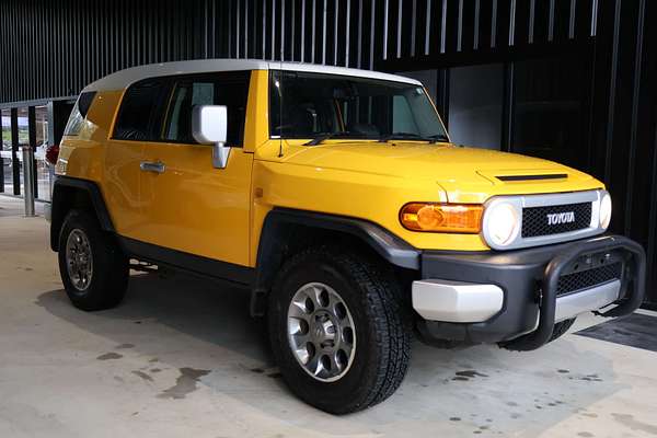2011 Toyota FJ Cruiser GSJ15R