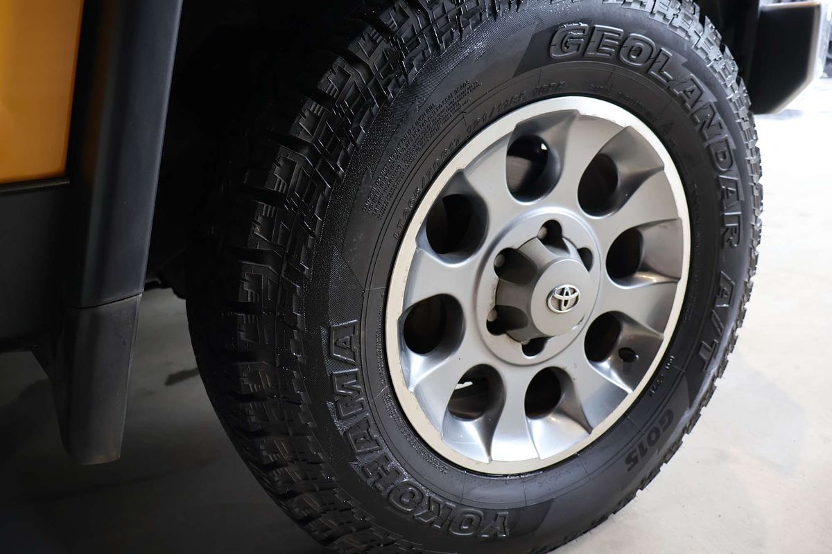 2011 Toyota FJ Cruiser GSJ15R