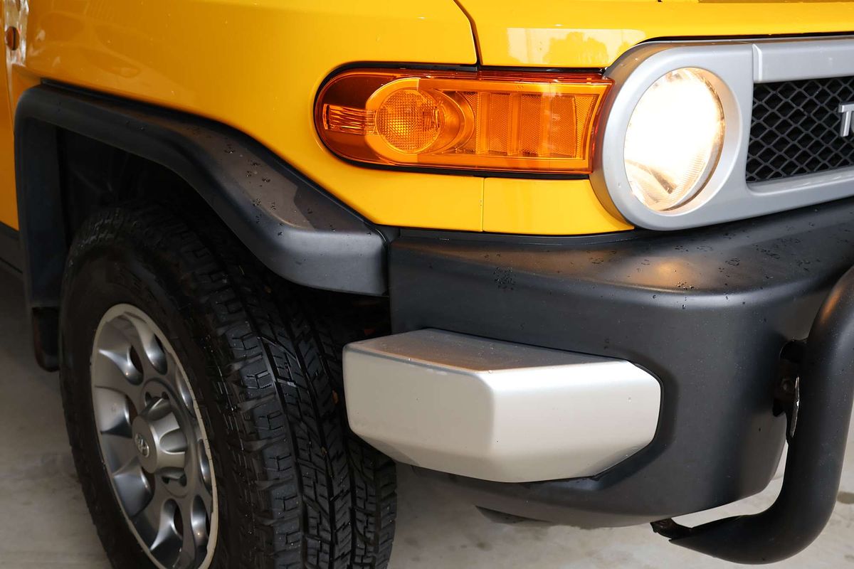 2011 Toyota FJ Cruiser GSJ15R