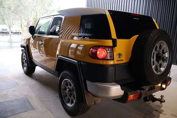 2011 Toyota FJ Cruiser GSJ15R