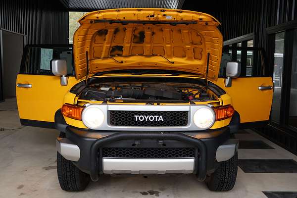 2011 Toyota FJ Cruiser GSJ15R