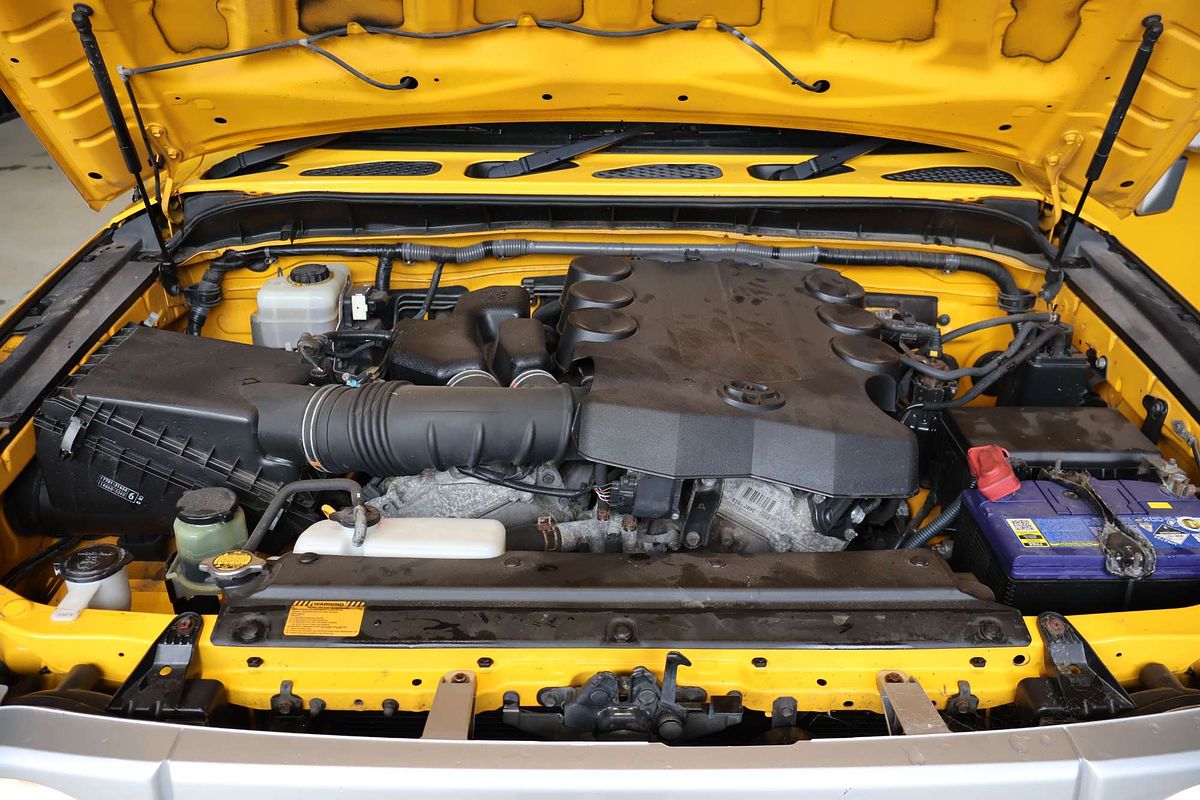 2011 Toyota FJ Cruiser GSJ15R