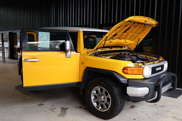 2011 Toyota FJ Cruiser GSJ15R