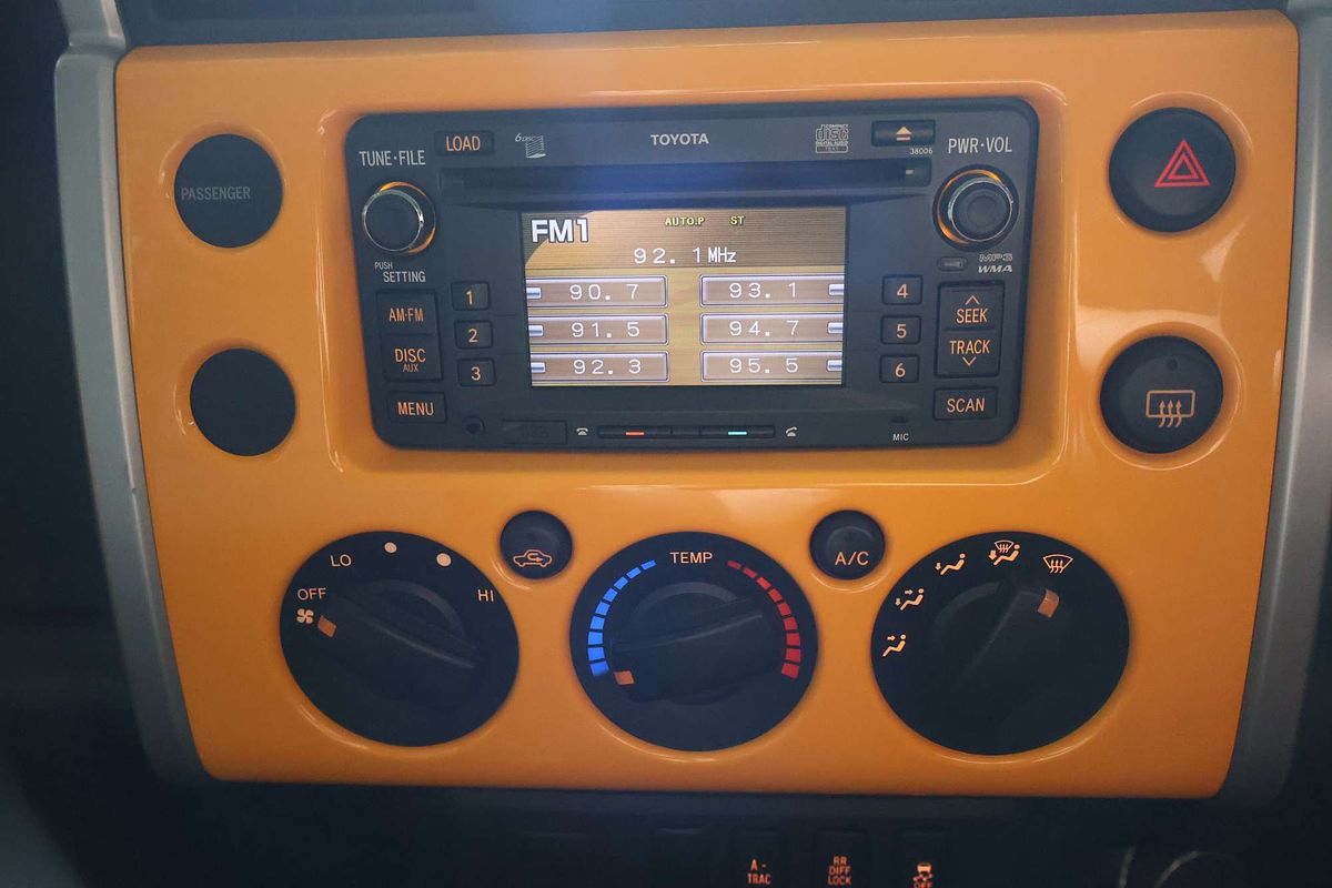 2011 Toyota FJ Cruiser GSJ15R