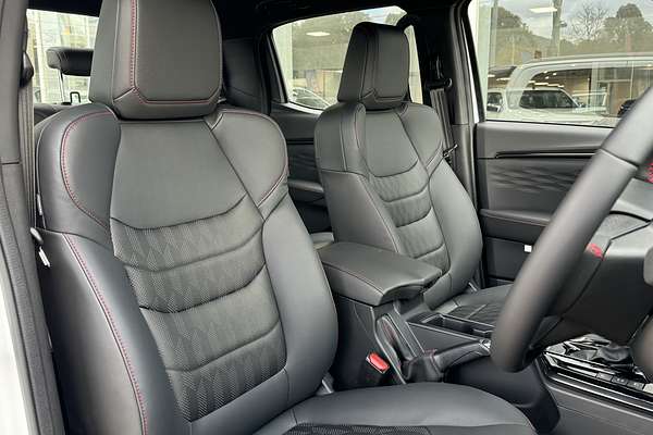 2025 Isuzu D-MAX X-TERRAIN 4X4