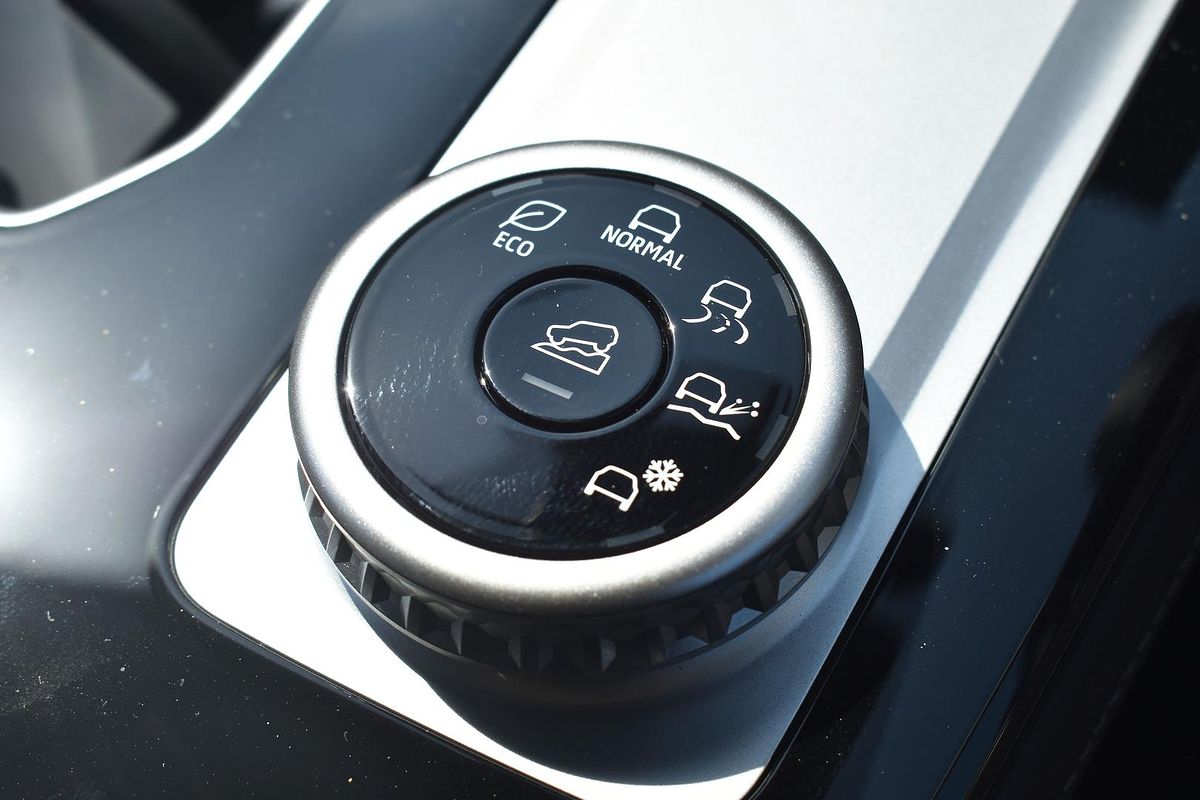 2025 Mitsubishi Outlander Aspire ZM