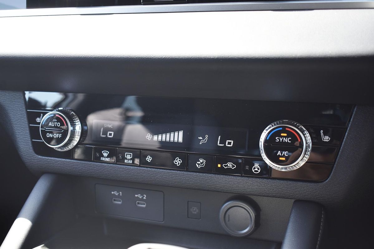 2025 Mitsubishi Outlander Aspire ZM