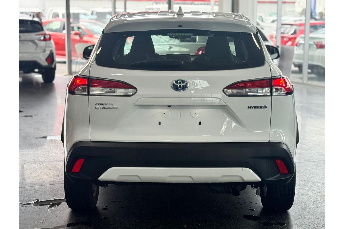 2024 Toyota Corolla Cross GX MXGH10R