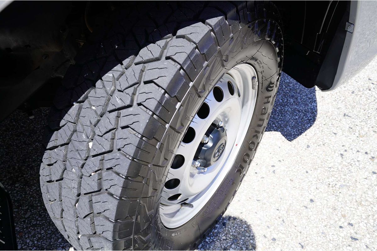 2021 Toyota Hilux SR GUN126R