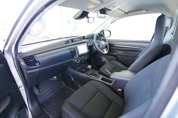 2021 Toyota Hilux SR GUN126R