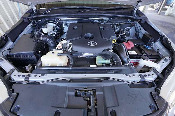 2021 Toyota Hilux SR GUN126R