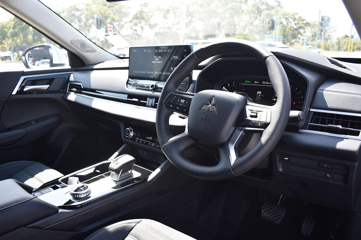 2025 Mitsubishi Outlander Aspire ZM