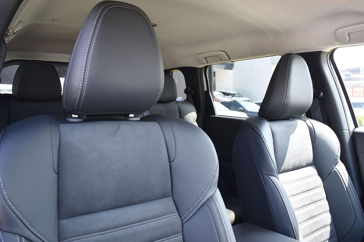 2025 Mitsubishi Outlander Aspire ZM