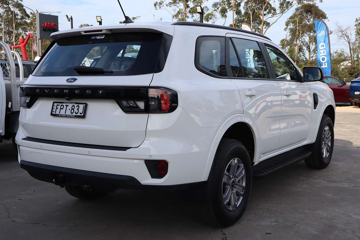 2024 Ford Everest Ambiente 2.0L