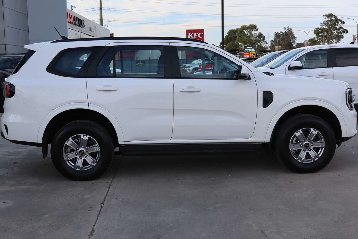 2024 Ford Everest Ambiente 2.0L