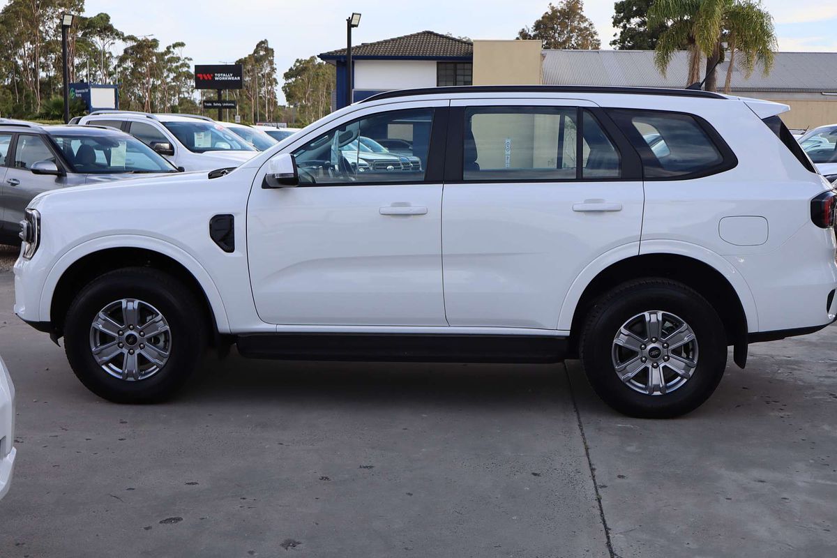 2024 Ford Everest Ambiente 2.0L